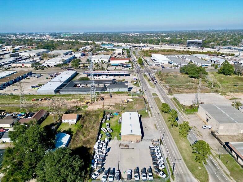 More Photos Of 3201 Antoine Dr, Houston Warehouse For Lease