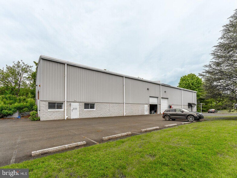 More Photos Of 220 S Chestnut St, Ambler Warehouse For Sale