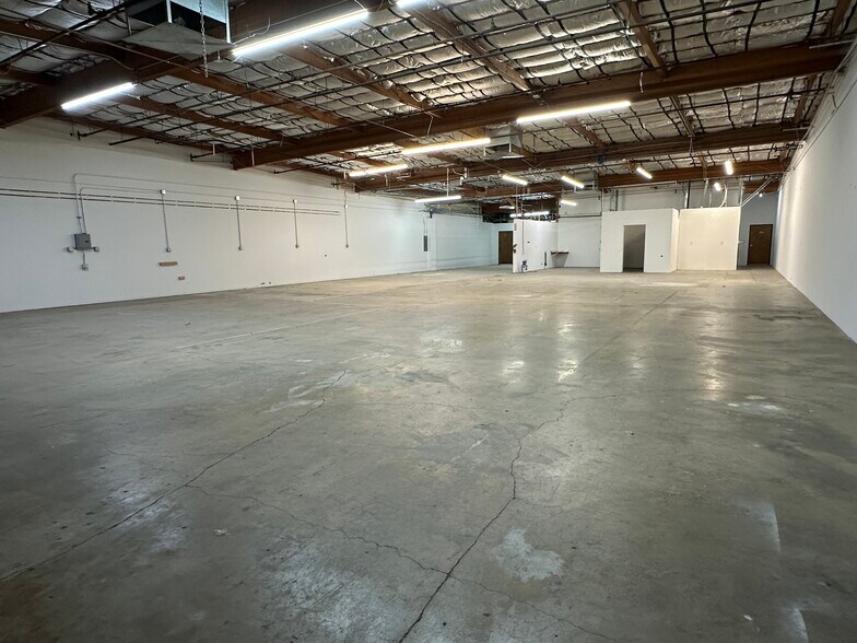 More Photos Of 3235 Sunrise Blvd, Rancho Cordova Warehouse For Lease