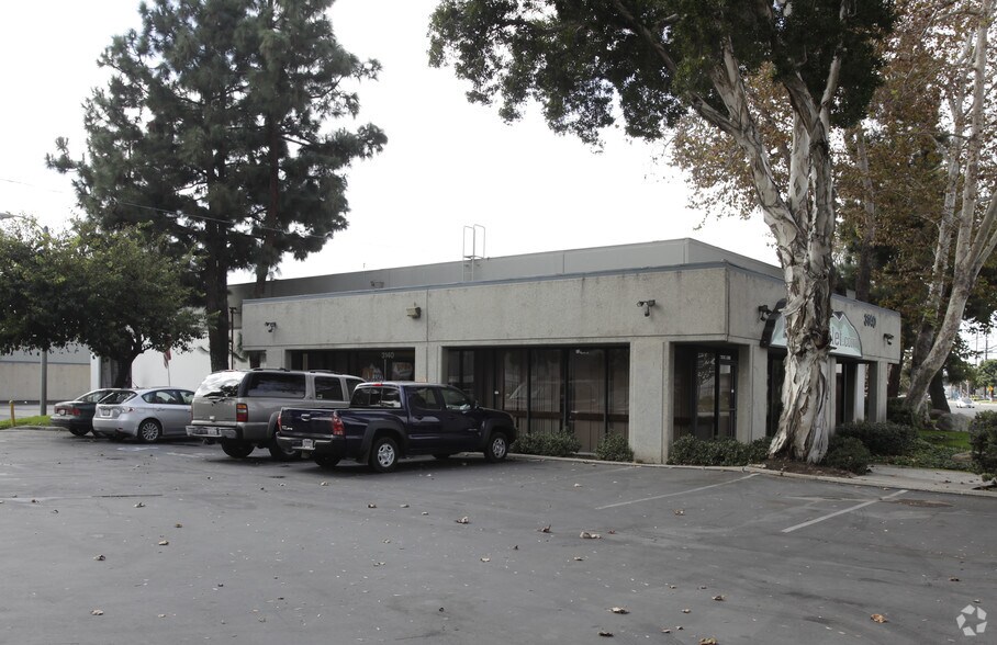 Primary Photo Of 3140 W Warner Ave, Santa Ana Warehouse For Lease