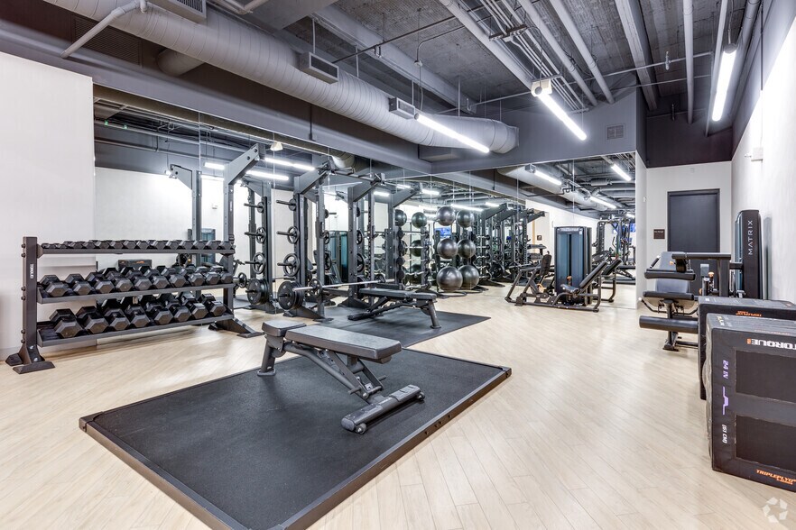 More Photos Of 60 S 6th St, Minneapolis Office For Lease