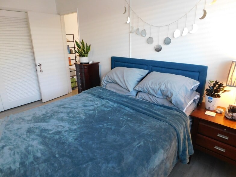 More Photos Of 825 NE 6th St, Fort Lauderdale Apartments For Sale