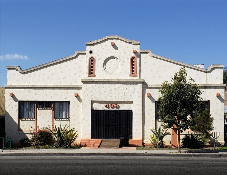Primary Photo Of 439 W Anaheim St, Long Beach Freestanding For Sale