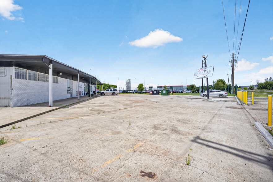 More Photos Of 4652 Holmes Rd, Houston Freestanding For Lease