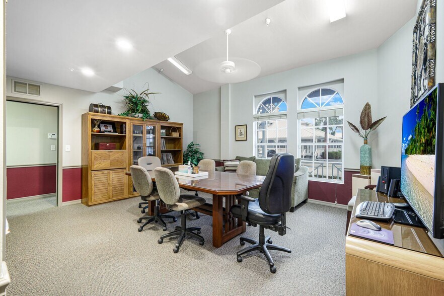 More Photos Of 1361 Royal Palm Square Blvd, Fort Myers Office For Sale