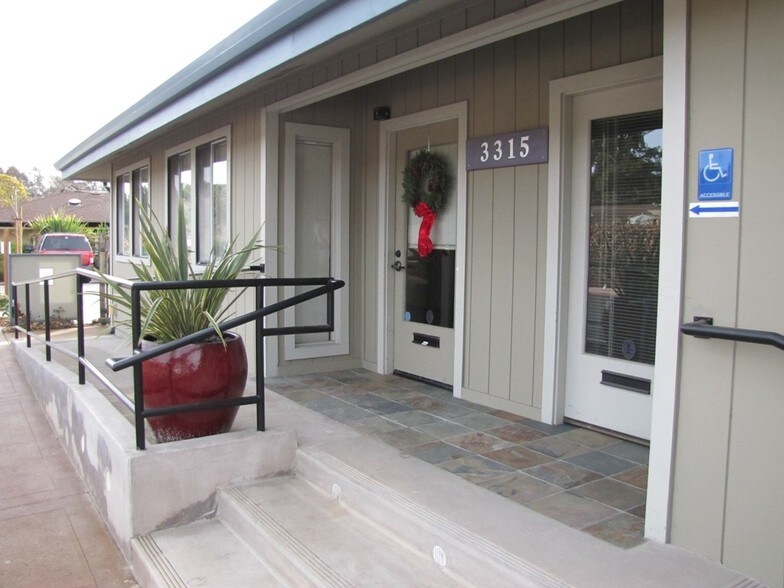 More Photos Of 3315 Mission Dr, Santa Cruz Medical For Lease
