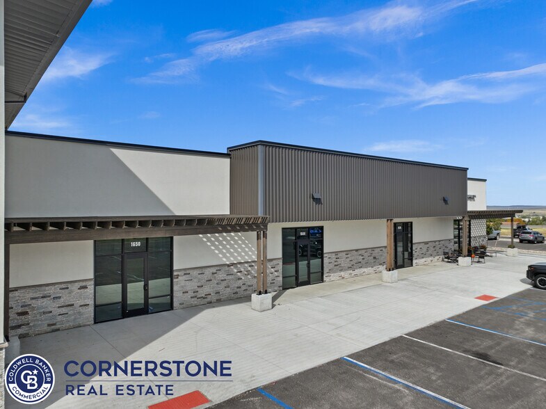 More Photos Of 1656 Heathrow Ave, Casper General Retail For Lease