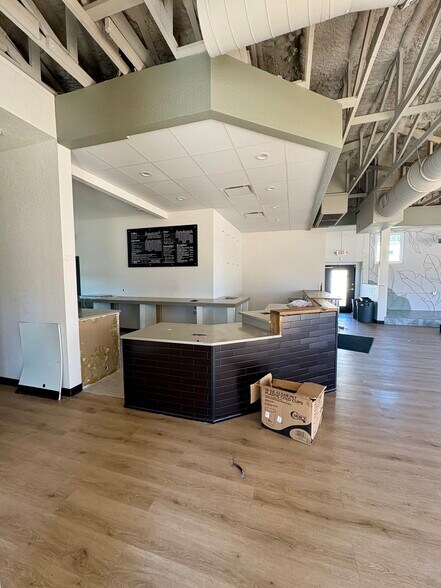 More Photos Of 3501 Central Ave N, Saint Petersburg Freestanding For Lease