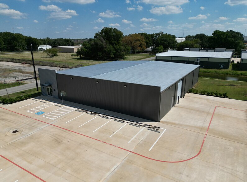 More Photos Of 17107 South Dr, Cypress Unknown For Lease