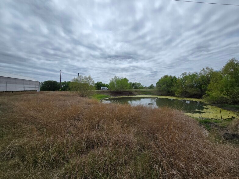 More Photos Of 8637 W US Highway 90, Schulenburg Land For Sale