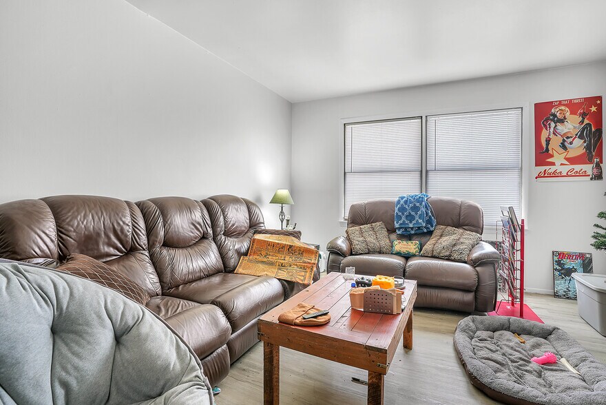 More Photos Of 2201 Sturdy Rd, Valparaiso Multifamily For Sale