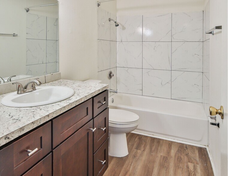 More Photos Of 46595 Vargas Rd, Indio Apartments For Sale