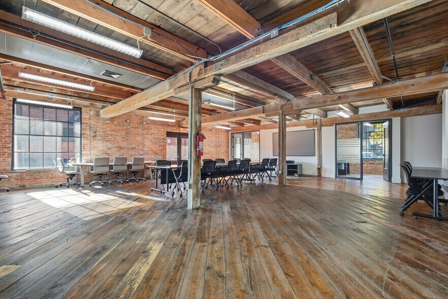 More Photos Of 508 Rhett St, Greenville Office For Lease
