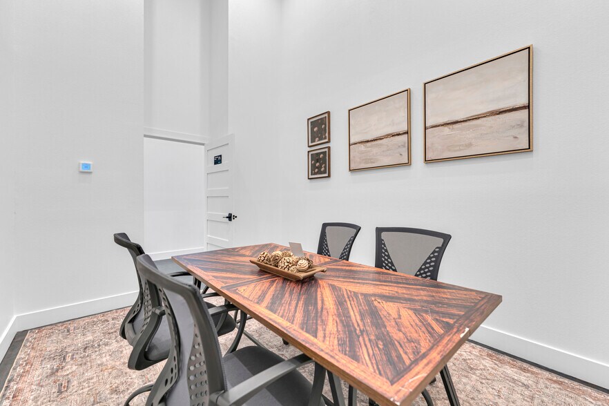 More Photos Of 116 College Rd, Pineville Light Distribution For Lease