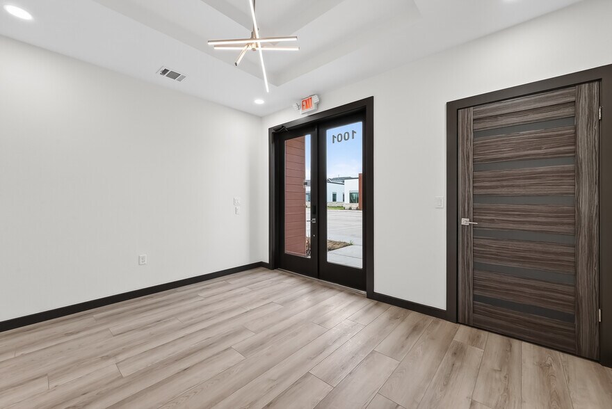 More Photos Of 5151 Meadow Ranch Pky, Richmond Office For Lease