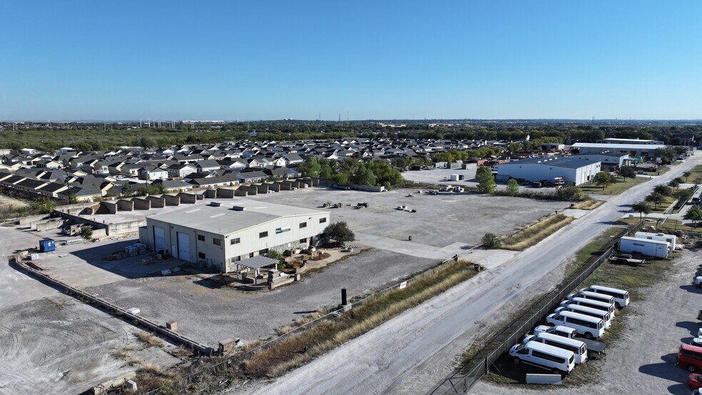 More Photos Of 2725 Prestige Rd, Fort Worth Warehouse For Lease