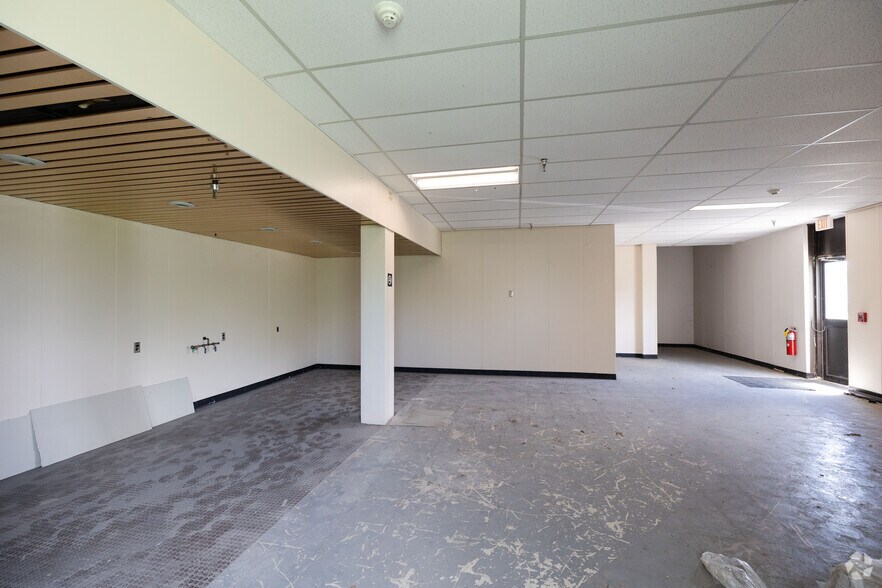 More Photos Of 80-88 Boices Ln, Kingston Unknown For Lease