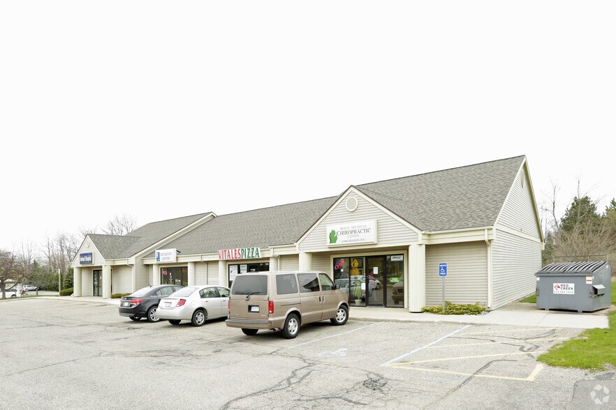 More Photos Of 6461-6475 Belding Rd NE, Rockford Freestanding For Lease