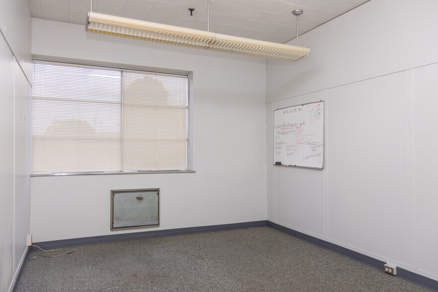 More Photos Of 801 Hazlett Ave, Wheeling Office For Sale