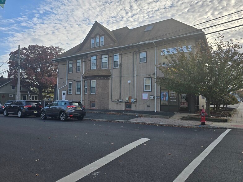 More Photos Of 811 Clifton Ave, Clifton Office For Sale