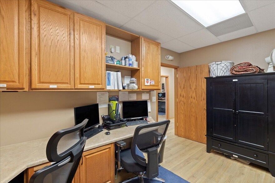 More Photos Of 4100-4140 Laramie St, Cheyenne Medical For Sale