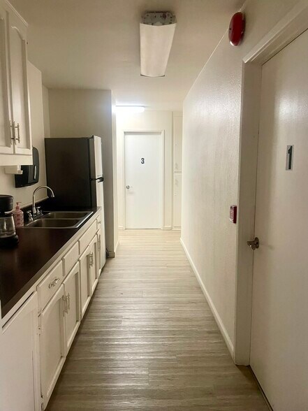 More Photos Of 1155 E Grand Ave, Escondido Medical For Sale