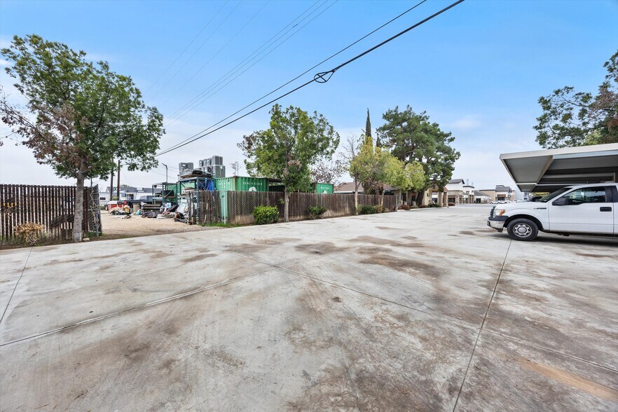 More Photos Of 9831 Rosedale Hwy, Bakersfield Office For Sale