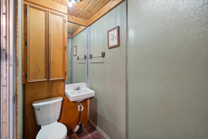 More Photos Of 119 FM 1891, Shiner Land For Sale