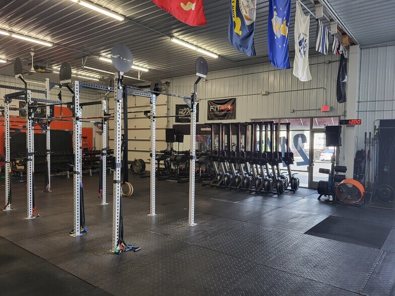 More Photos Of W5037 Amy Ave, Kaukauna Service For Lease