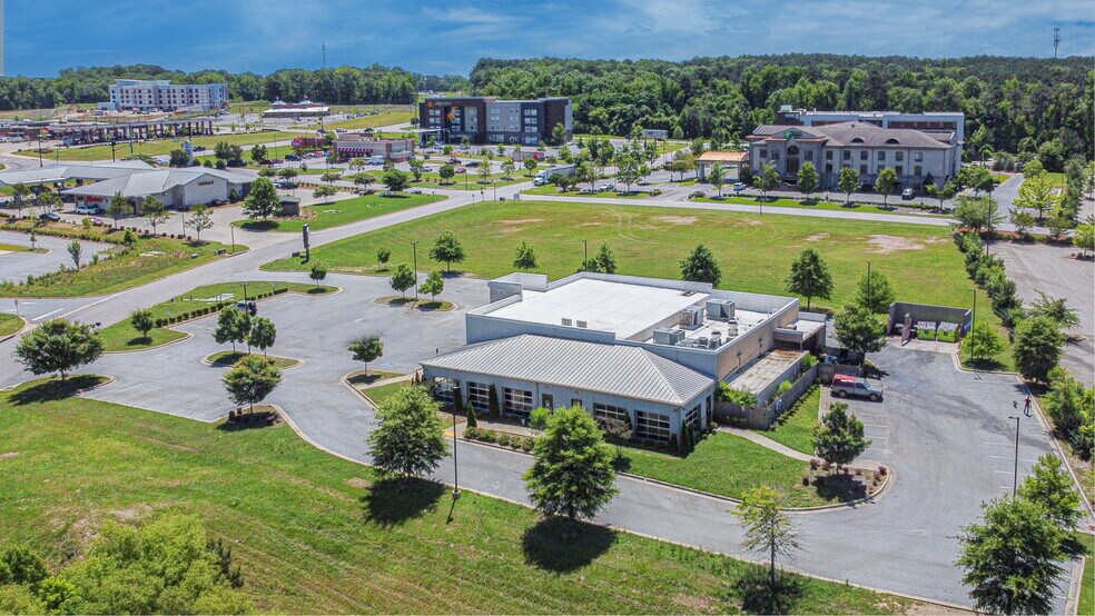 More Photos Of 3040 Capps Way, Opelika Restaurant For Sale