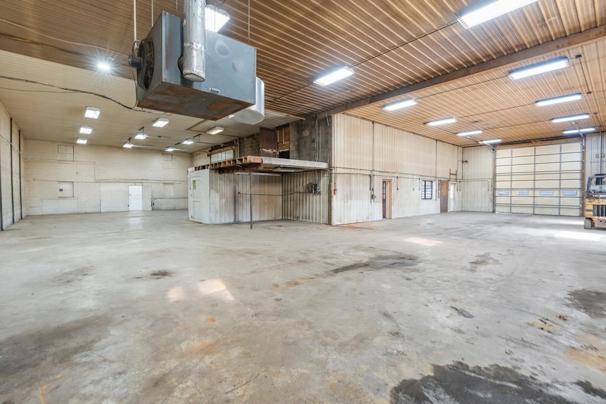 More Photos Of 3231 Stuarts Draft Hwy, Stuarts Draft Warehouse For Sale