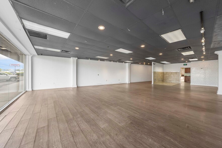 More Photos Of 679-717 State Rt 23, Pompton Plains Unknown For Lease