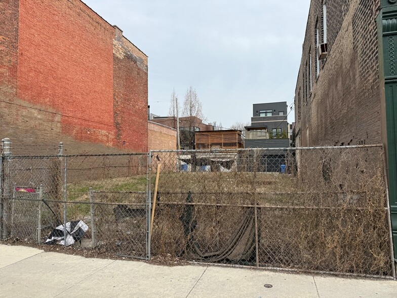 More Photos Of 1812 W Grand Ave, Chicago Land For Sale