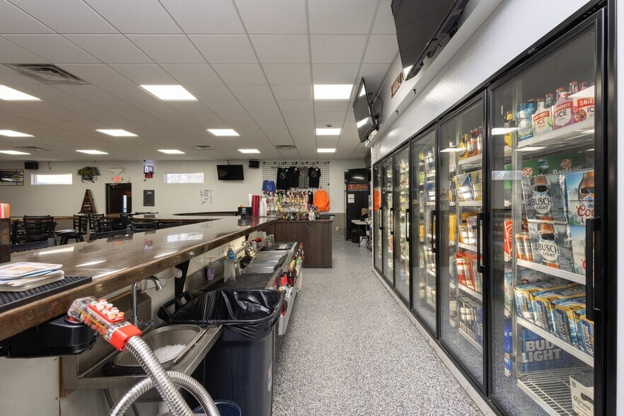 More Photos Of 317 Studdart Ave, Graceville General Retail For Sale