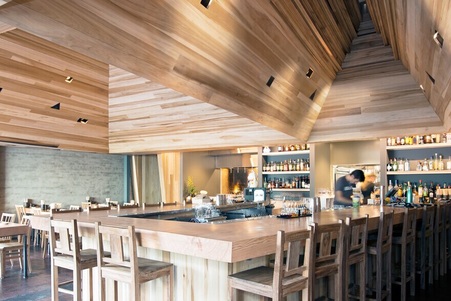 More Photos Of 821 Coombs St, Napa Restaurant For Lease