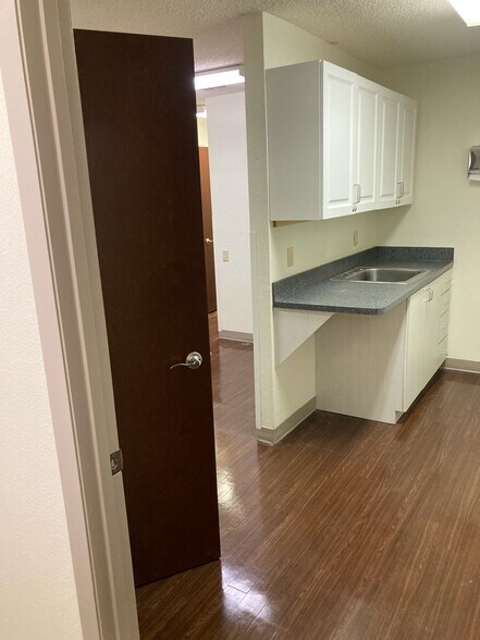 More Photos Of 500-510 Pasadena Ave S, St, Saint Petersburg Medical For Lease