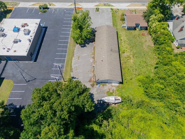 More Photos Of 3421 Wrightsville Ave, Wilmington Storefront Retail Office For Sale