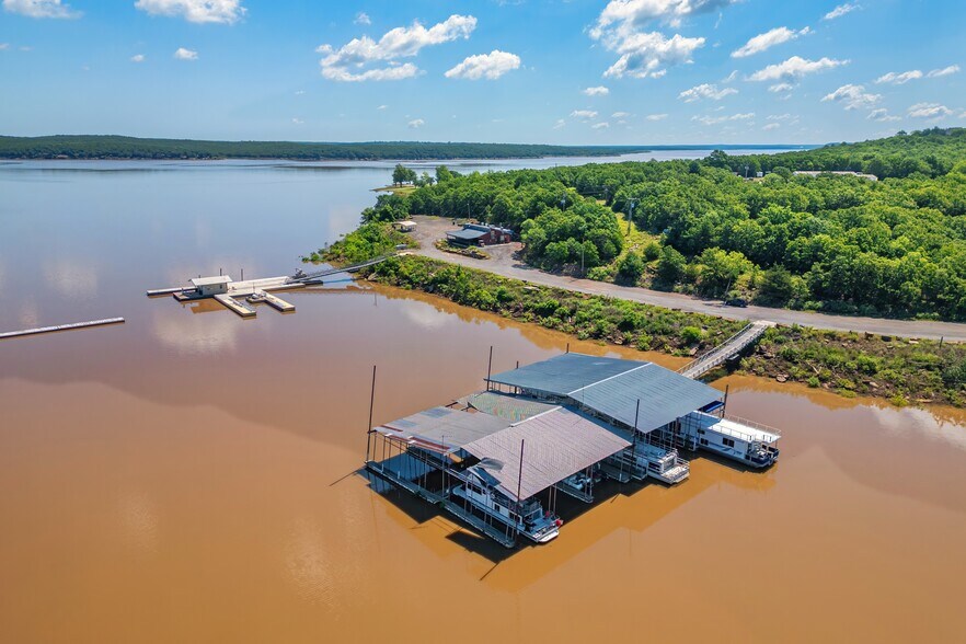 More Photos Of 3501 Westport Marina Rd, Cleveland Marina For Sale
