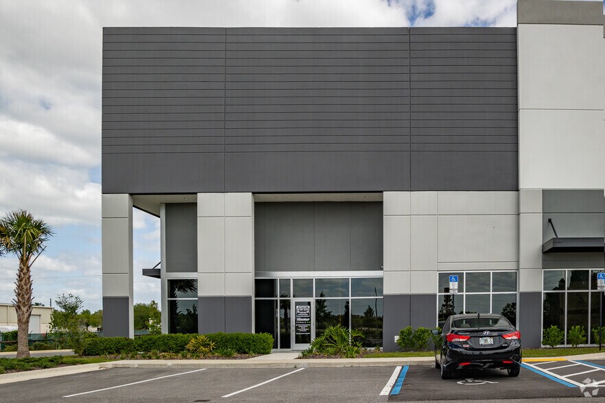 More Photos Of 2901 SW 60th Ave, Ocala Unknown For Lease