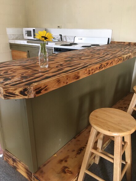 More Photos Of 105 E 5th St, Murdo Hotel For Sale