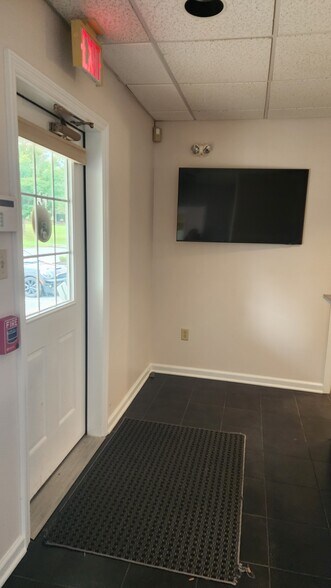 More Photos Of 18 N Village Ave, Exton Office For Sale