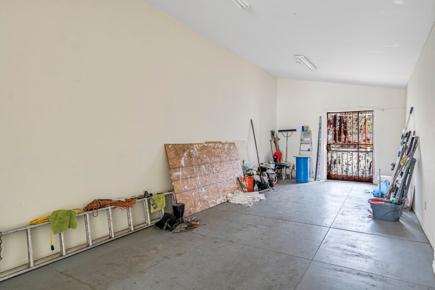 More Photos Of 3626 E Cesar Chavez Blvd, Fresno General Retail For Sale