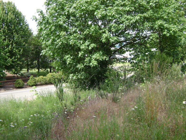 More Photos Of 560 Stearns Ln, Oakland Land For Sale