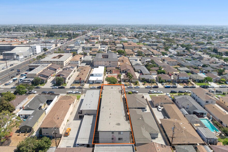 More Photos Of 4047 W 136th St, Hawthorne Apartments For Sale