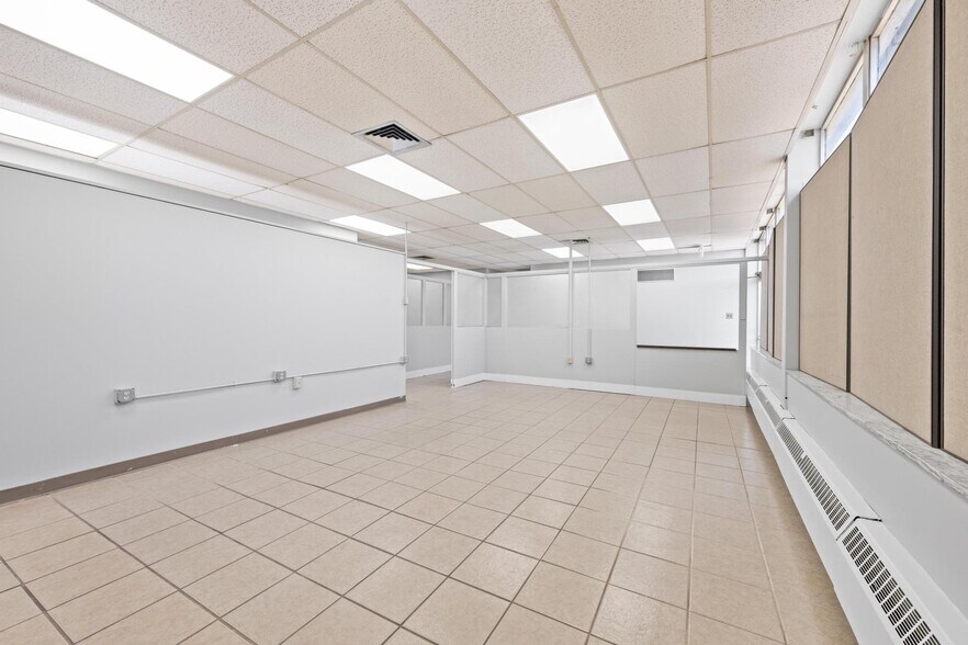 More Photos Of 325 Bridge St, Old Forge Manufacturing For Lease