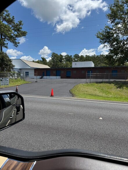 Primary Photo Of 2854 N Jefferson St, Monticello Distribution For Lease