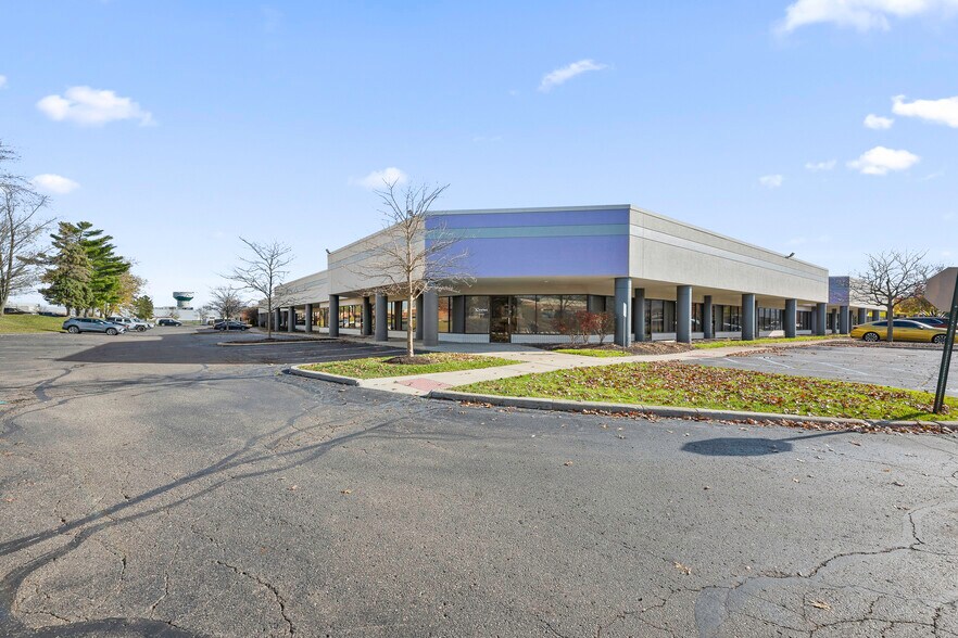 More Photos Of 27200 Haggerty Rd, Farmington Hills Unknown For Lease