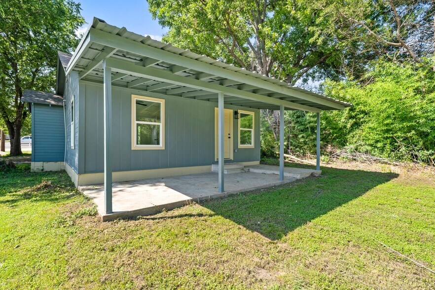 More Photos Of 103 E Stegall Rd, Robinson Specialty For Sale