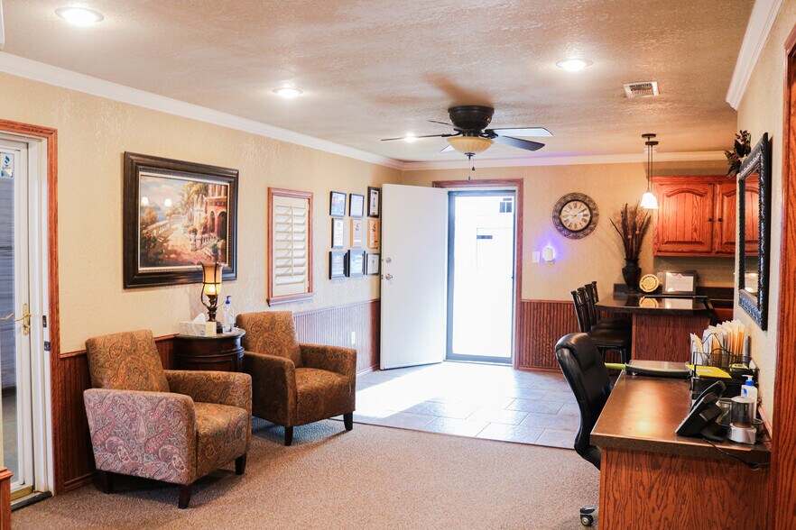 More Photos Of 2303 Private Road 7340 rd, Lubbock Warehouse For Lease