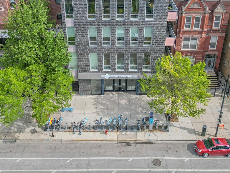 More Photos Of 2028 W Division St, Chicago Storefront Retail Residential For Lease